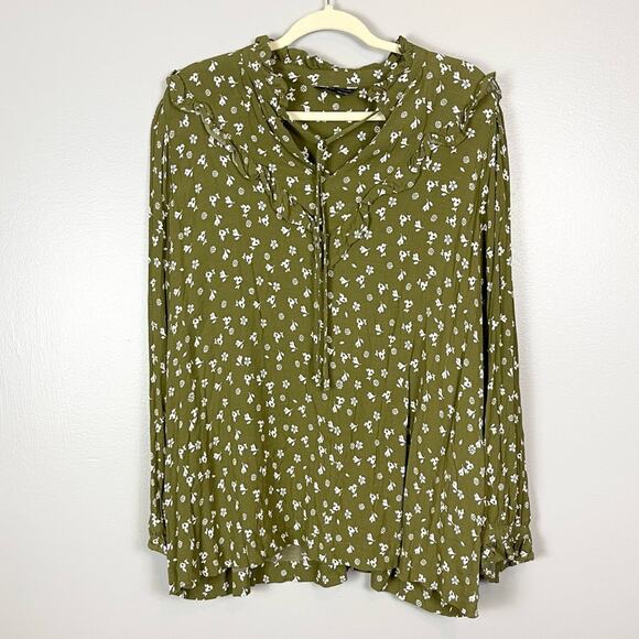 M&S Mark & Spencer Long Sleeve Blouse Woman’s size 24 Green White Floral Print - Picture 1 of 7